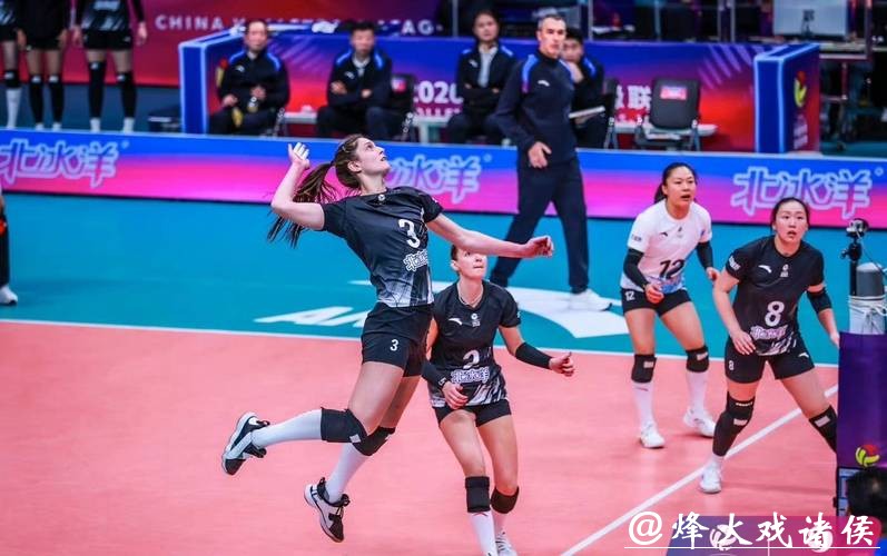 女排超级联赛:北京女排3:2险胜辽宁女排 女排超级联赛:北京女排3:2险胜辽宁女排